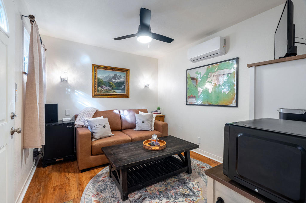 25255 Nestwa Trail