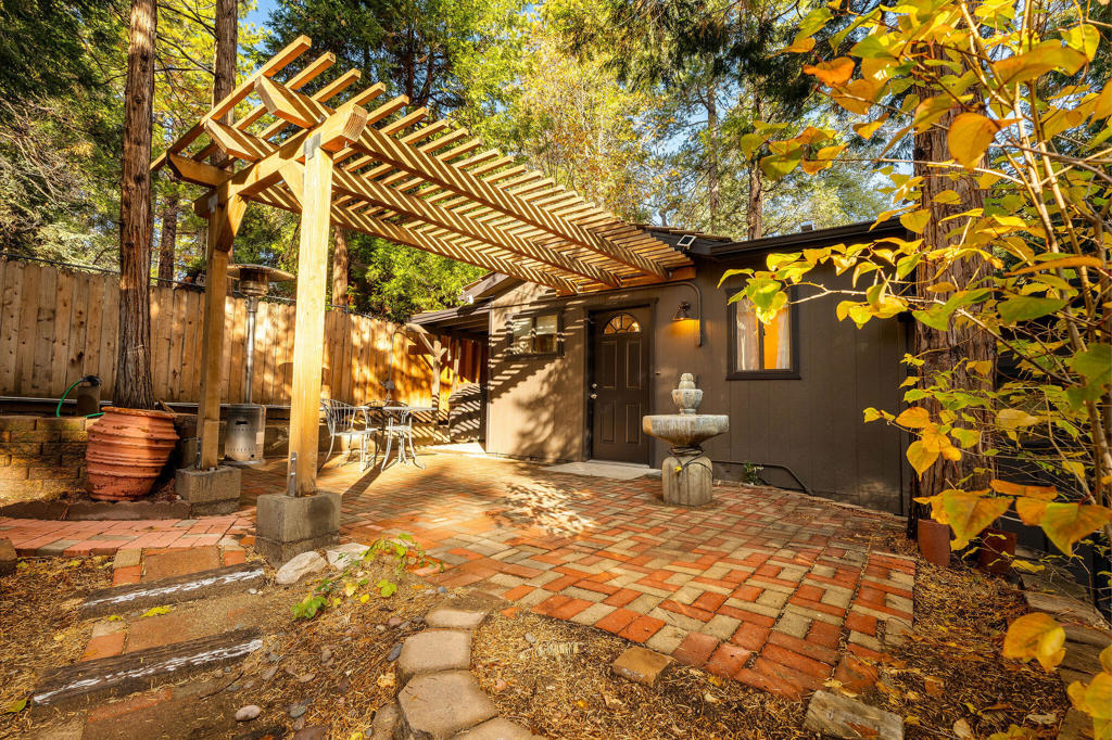 25255 Nestwa Trail