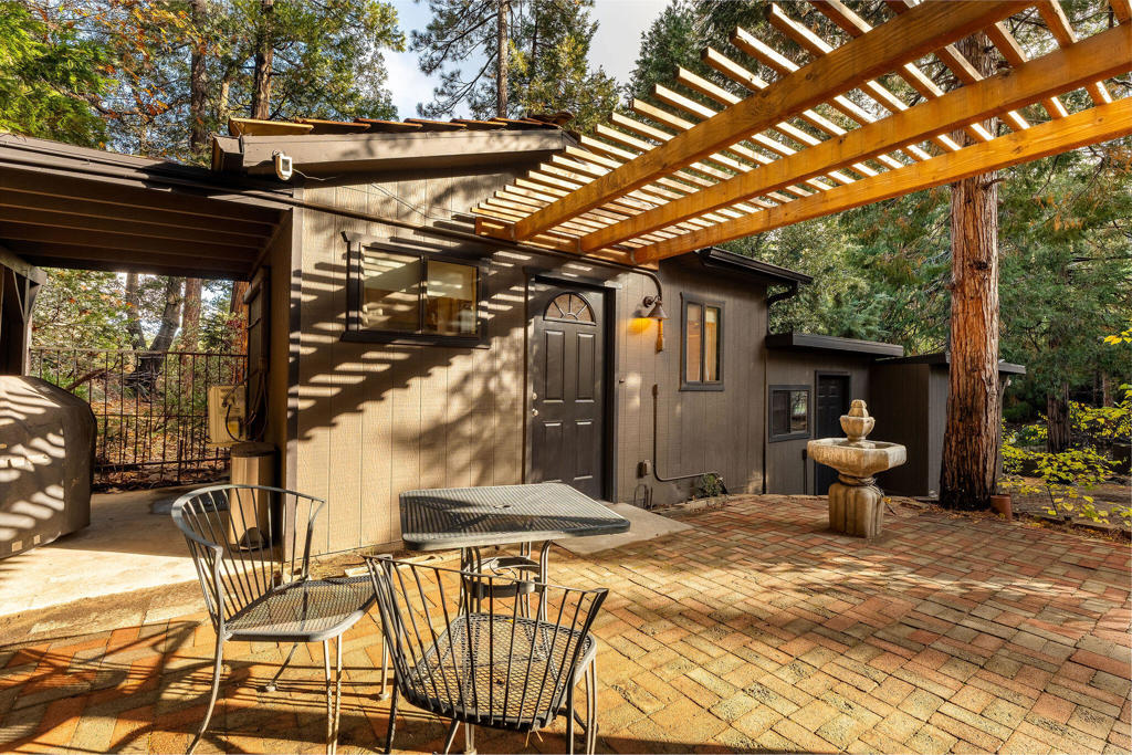 25255 Nestwa Trail