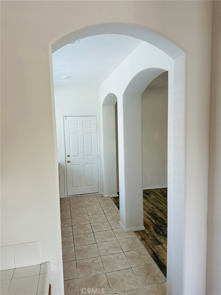 29271 Meandering Circle