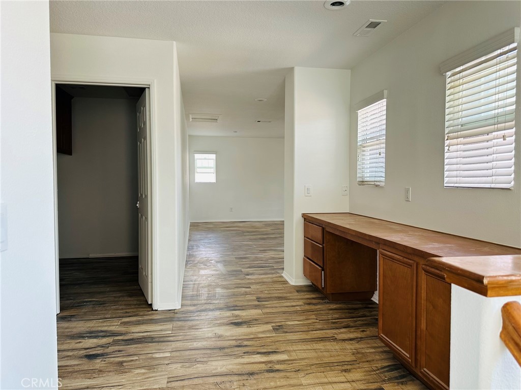29271 Meandering Circle