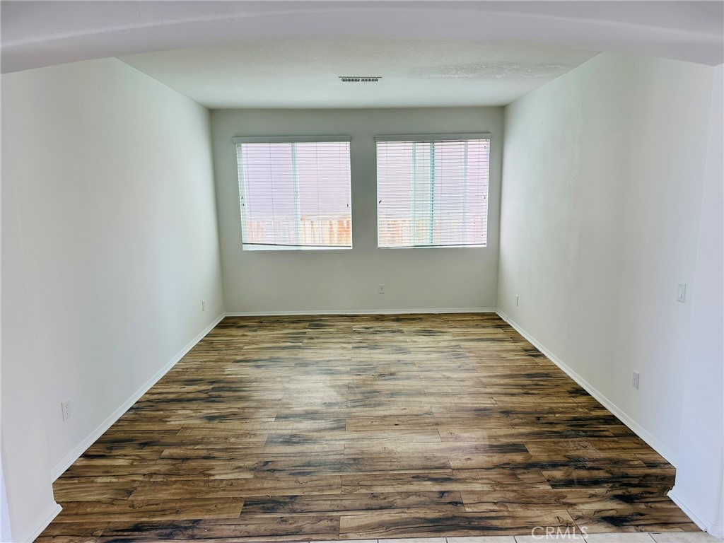 29271 Meandering Circle