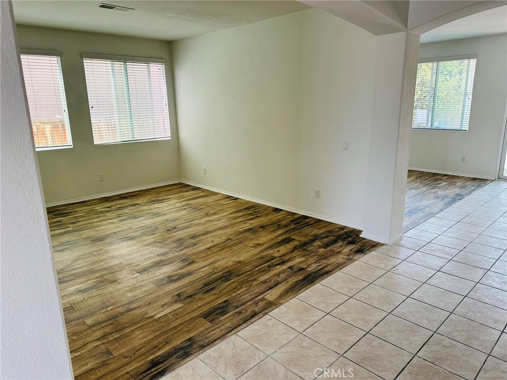 29271 Meandering Circle