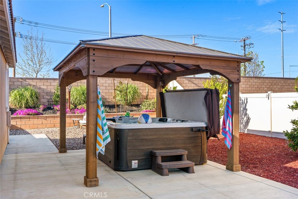 28982 Cattleman Circle