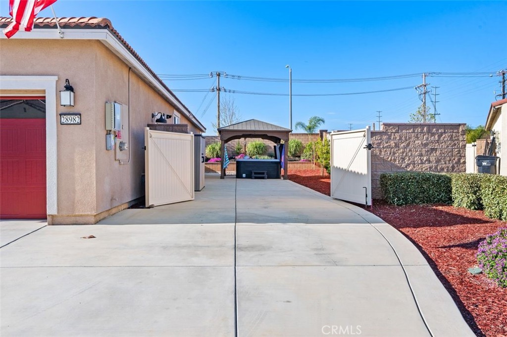 28982 Cattleman Circle