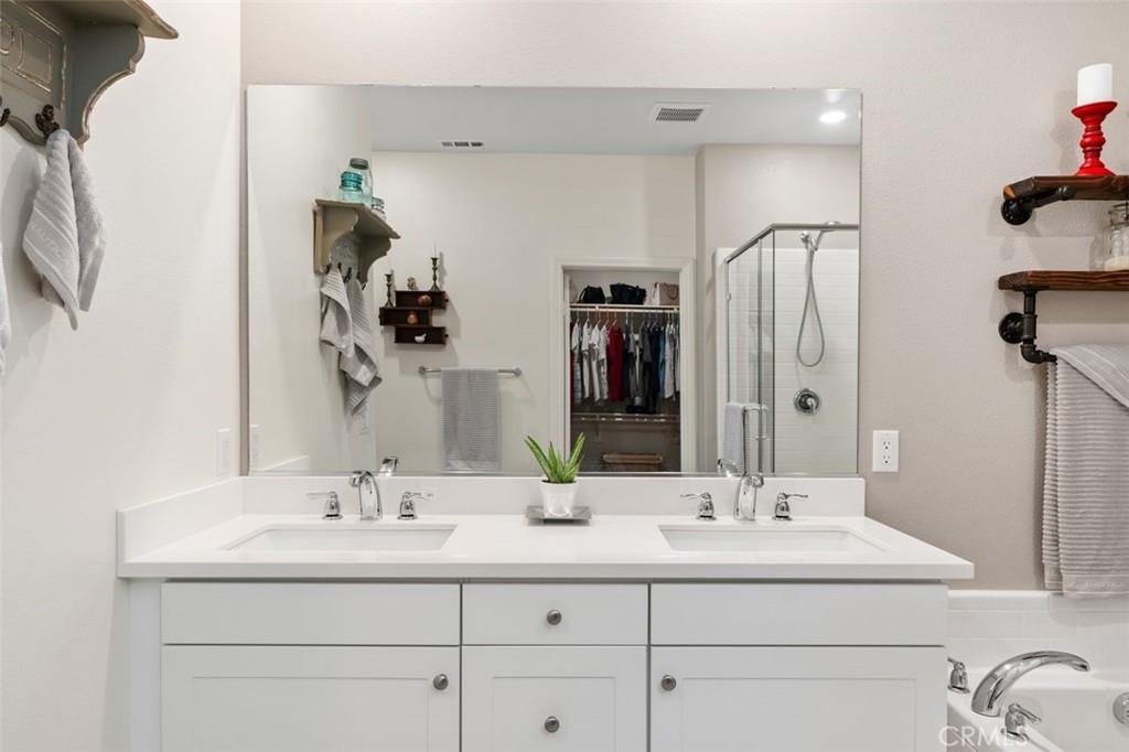 28982 Cattleman Circle