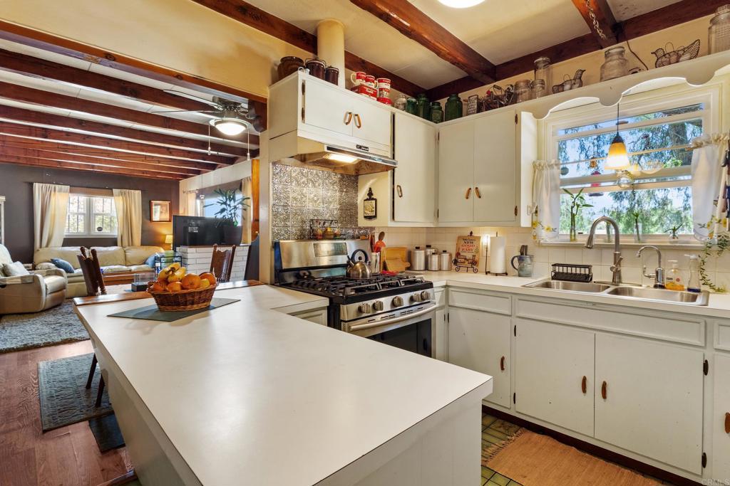 246 Robelini Dr