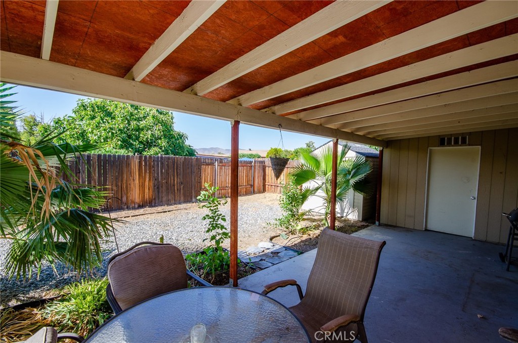 2114 Avenida Estrada