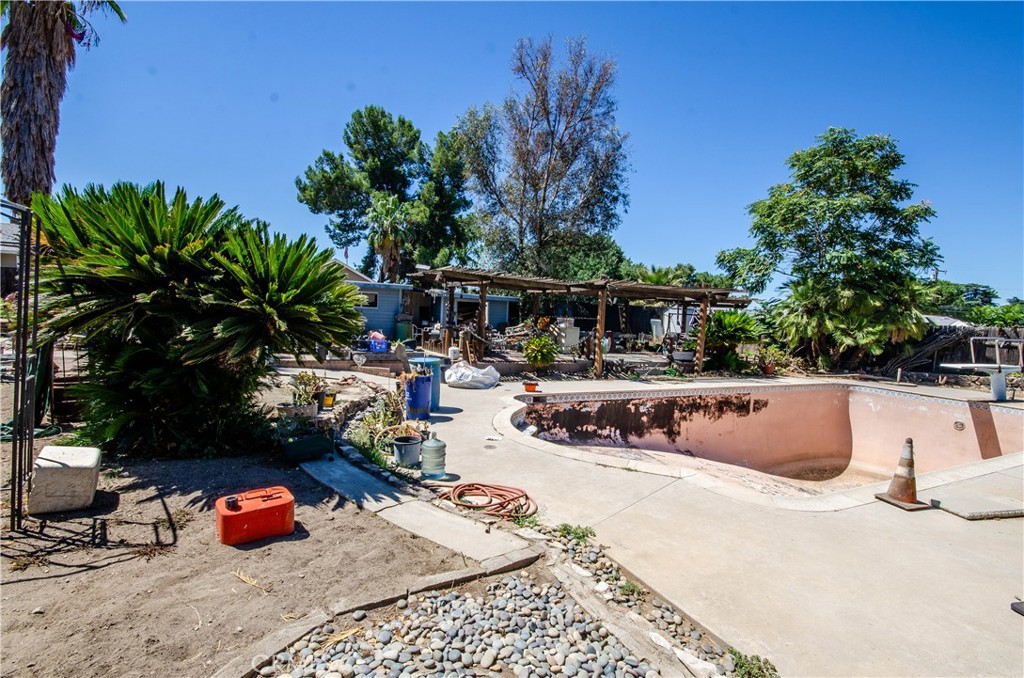 1339 Olivine Avenue