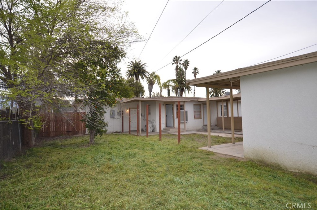 435 N Thompson Street
