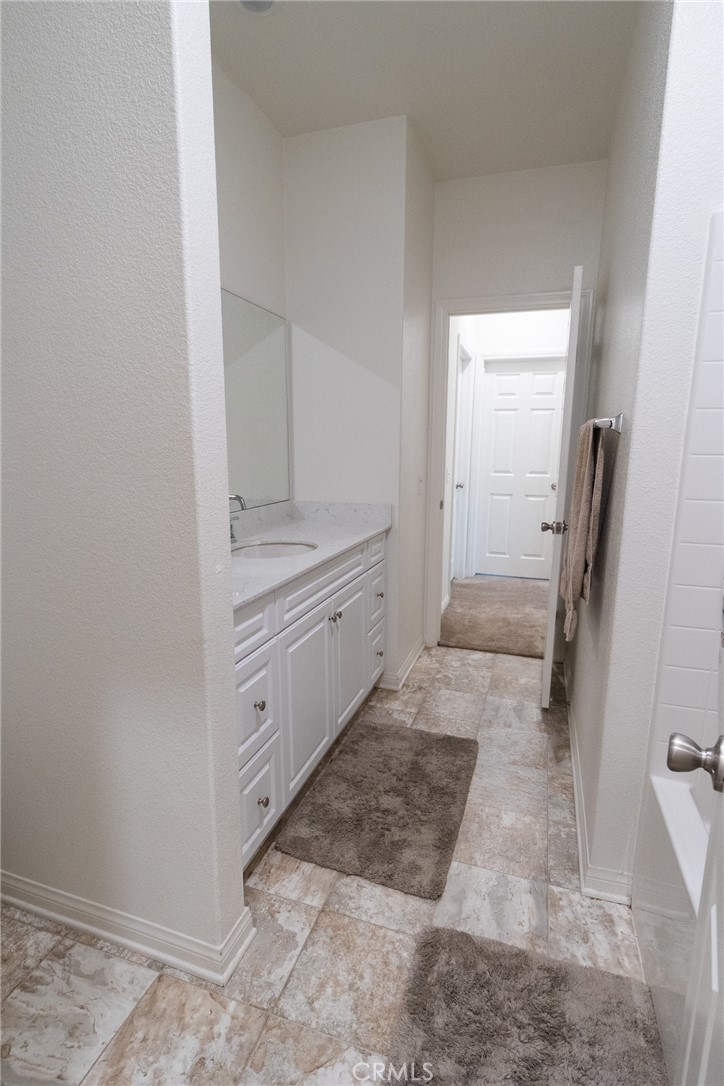 31922 English Court
