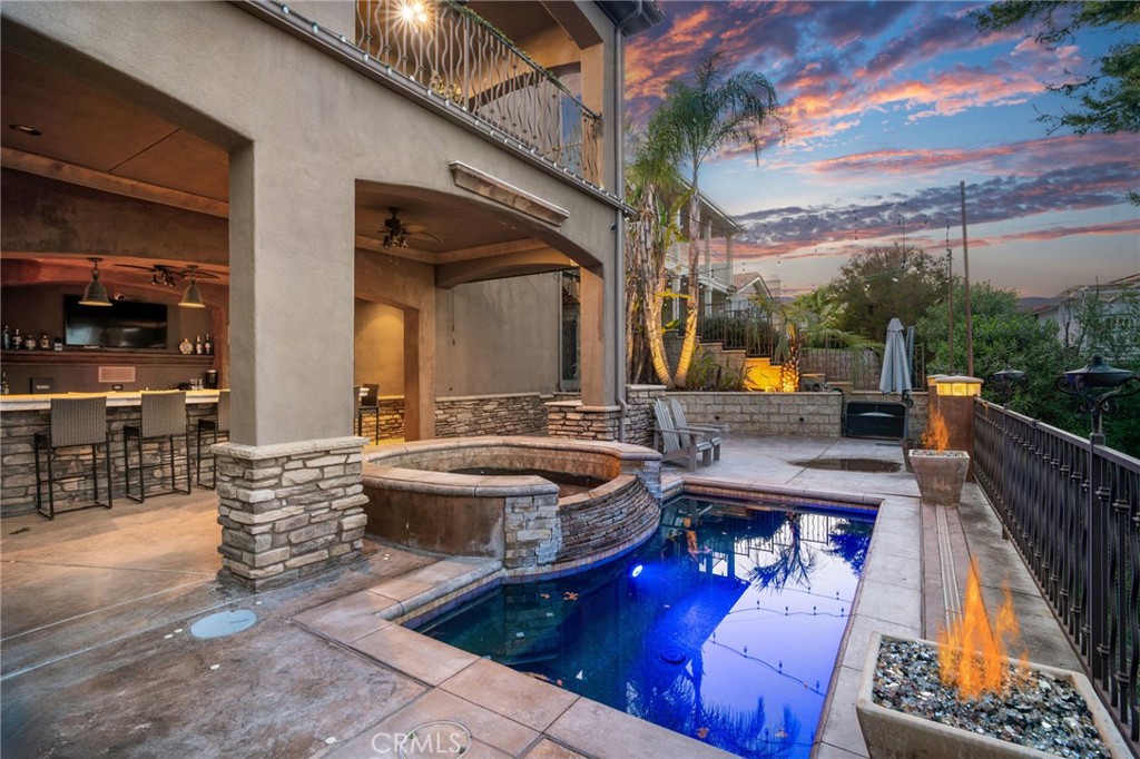 22430 Canyon Lake Drive S