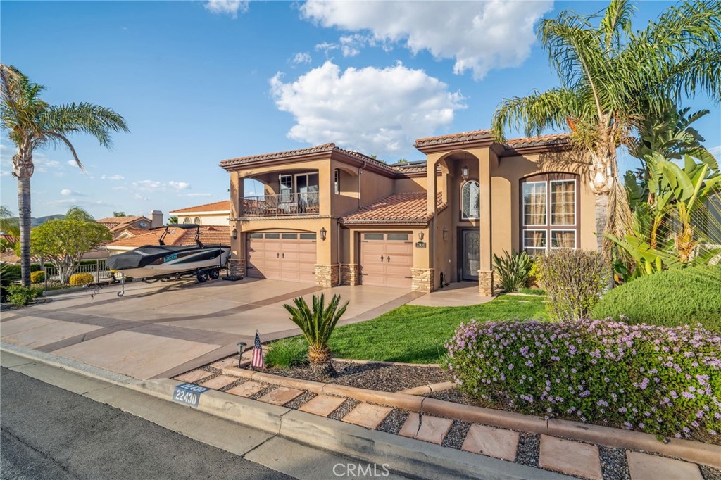 22430 Canyon Lake Drive S