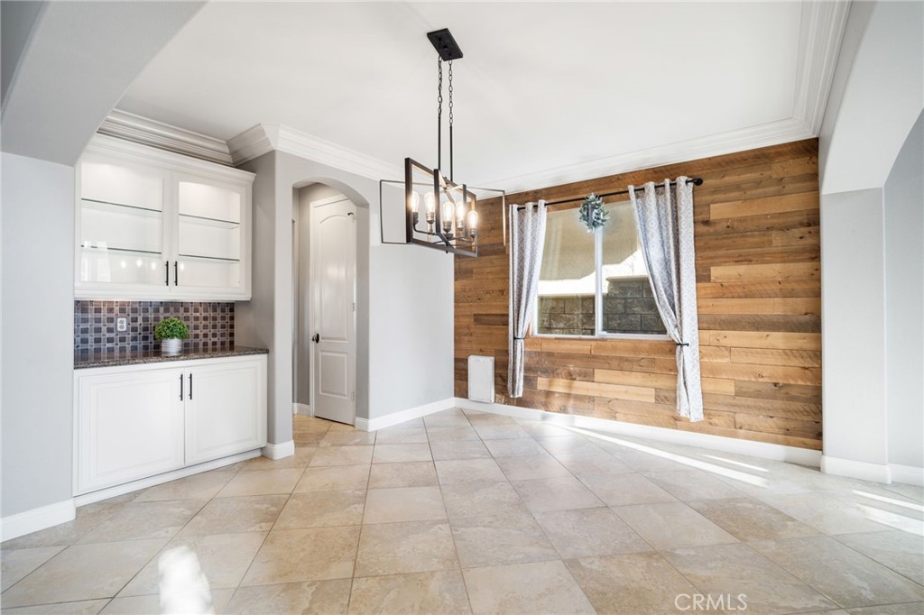 22430 Canyon Lake Drive S