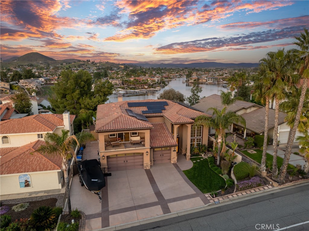 22430 Canyon Lake Drive S