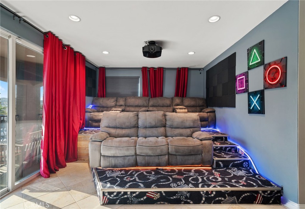 22430 Canyon Lake Drive S