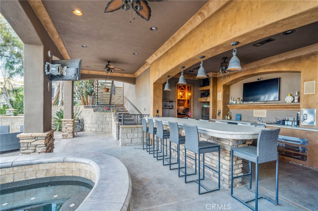 22430 Canyon Lake Drive S