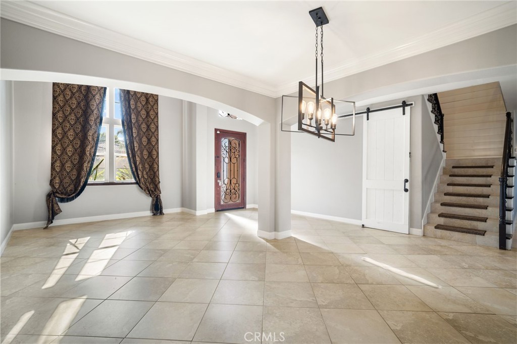 22430 Canyon Lake Drive S