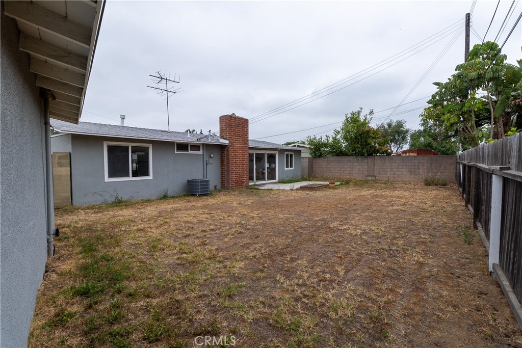5921 Los Ramos Circle