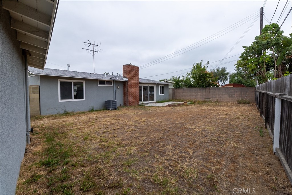 5921 Los Ramos Circle