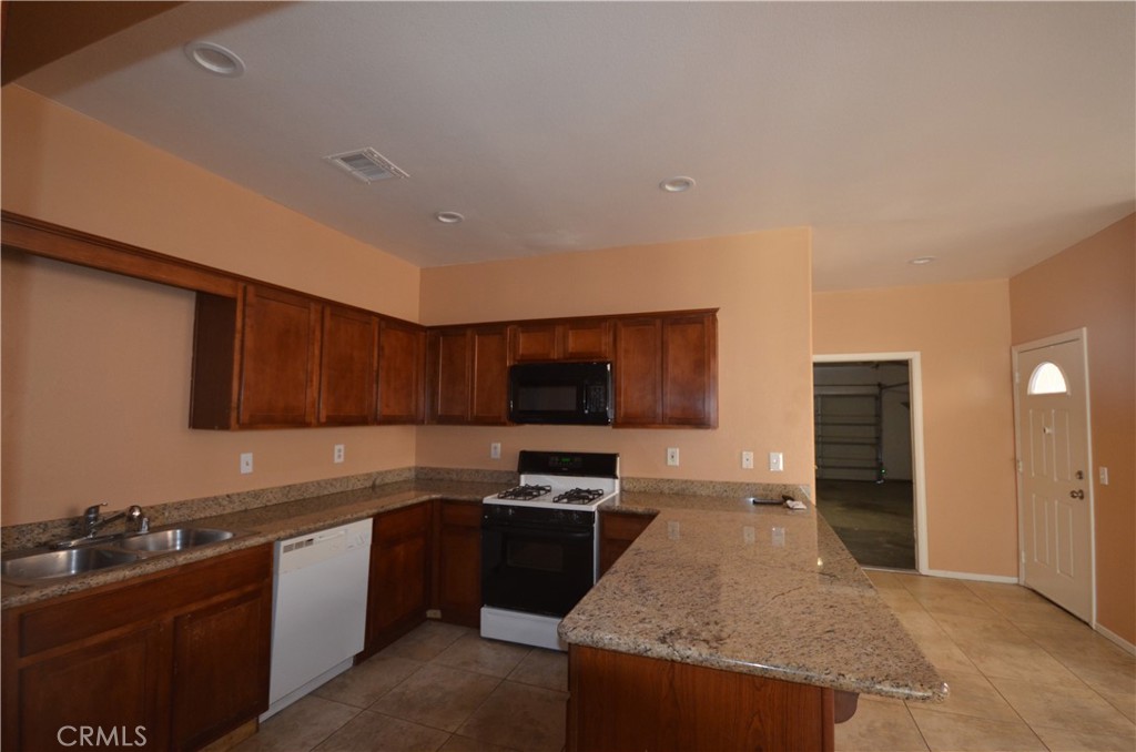 13828 Luis Drive