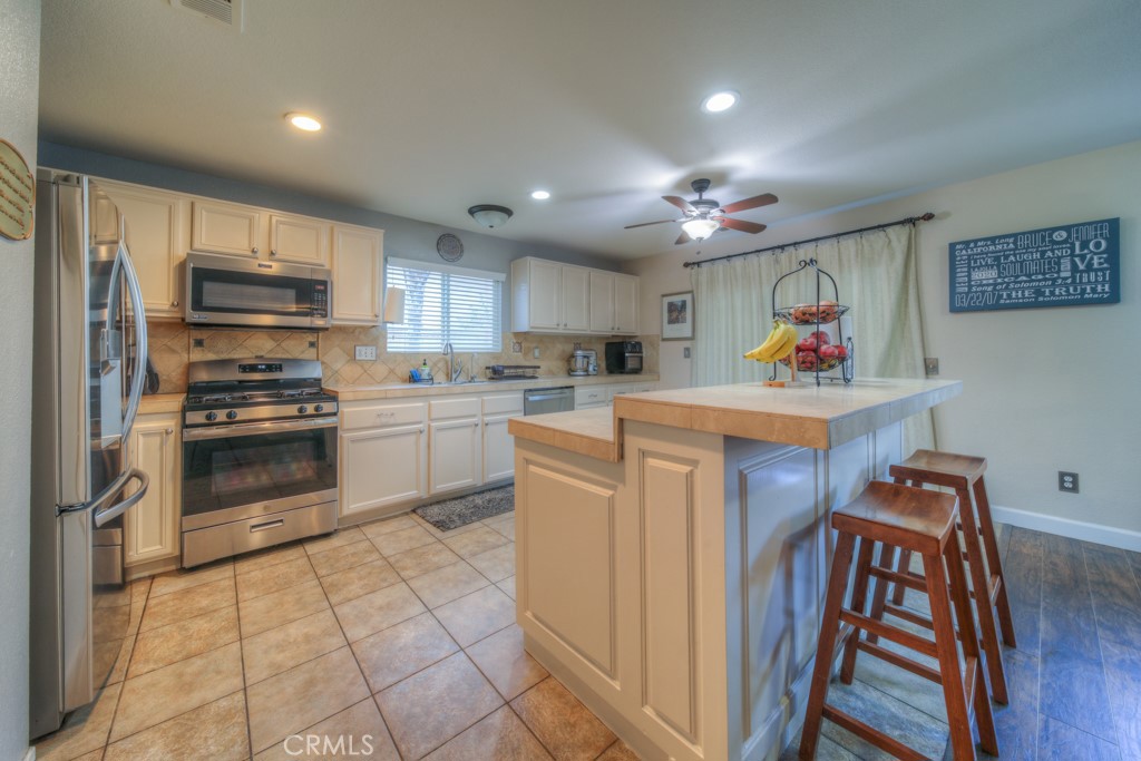 28688 Lavatera Avenue