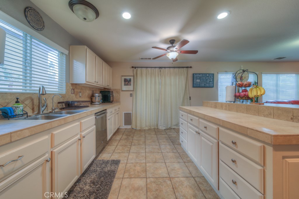 28688 Lavatera Avenue