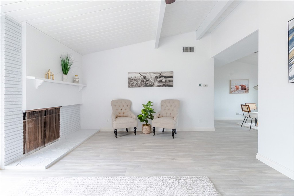 5921 Los Ramos Circle