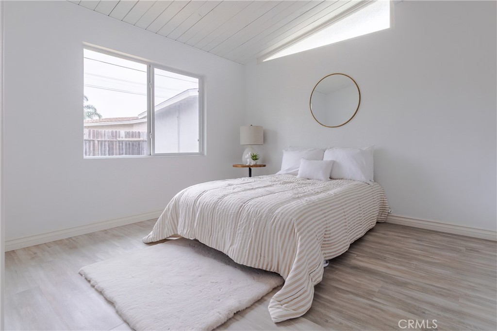 5921 Los Ramos Circle