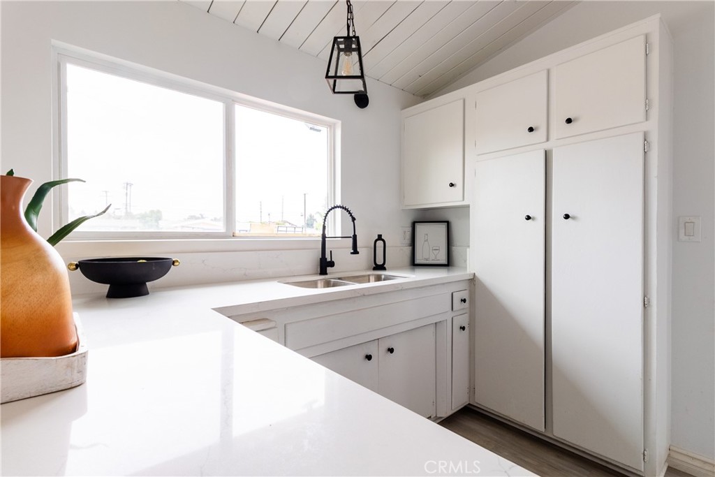 5921 Los Ramos Circle