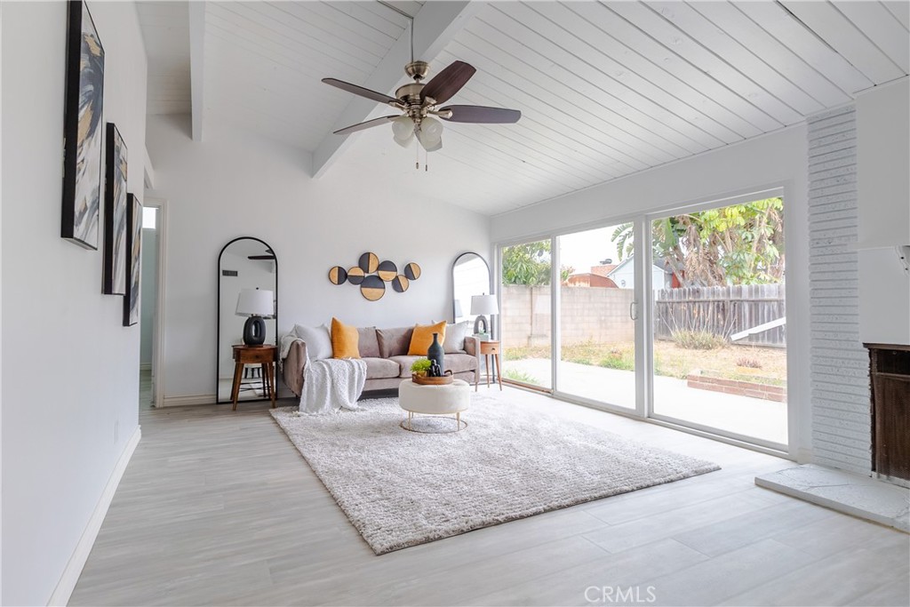 5921 Los Ramos Circle