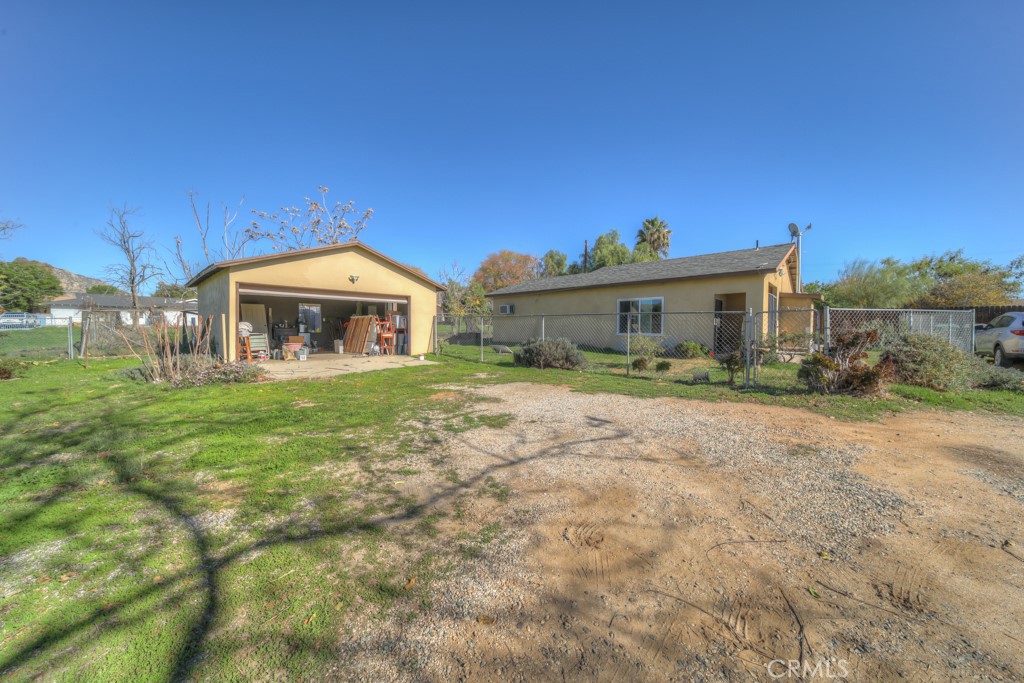 11557 Davis