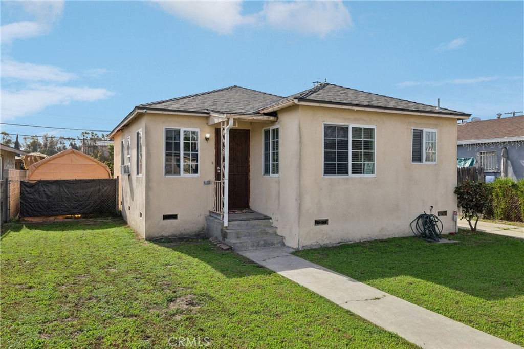 2938 Oakwood