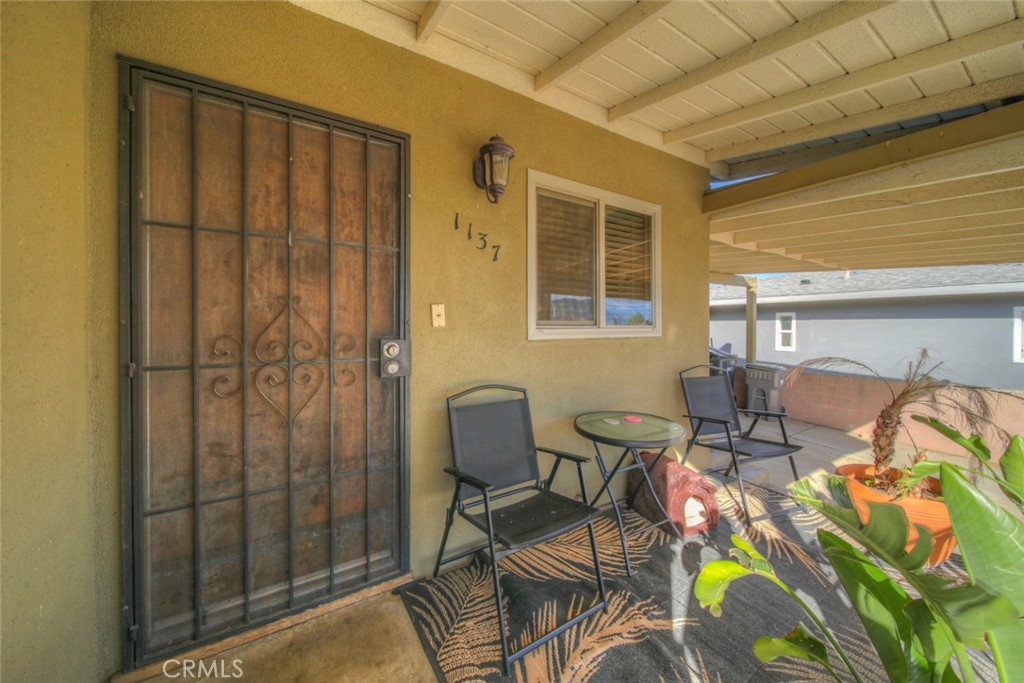 1137 W Williams