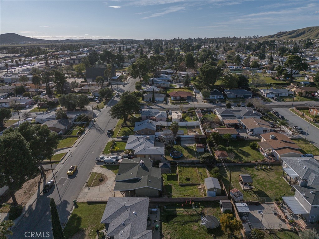 1137 W Williams