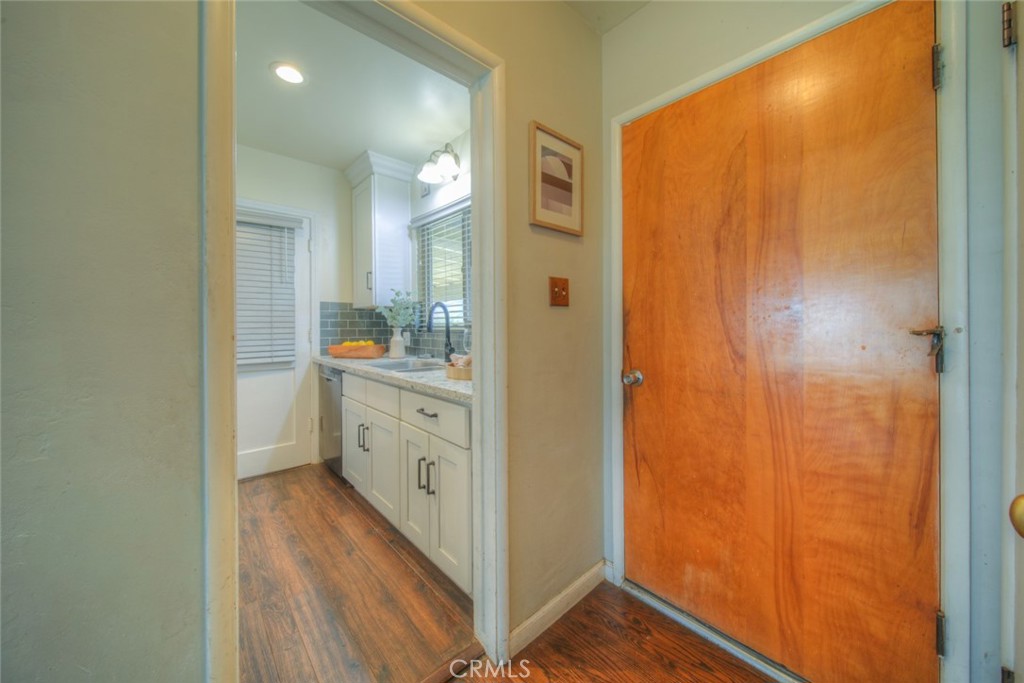 1137 W Williams