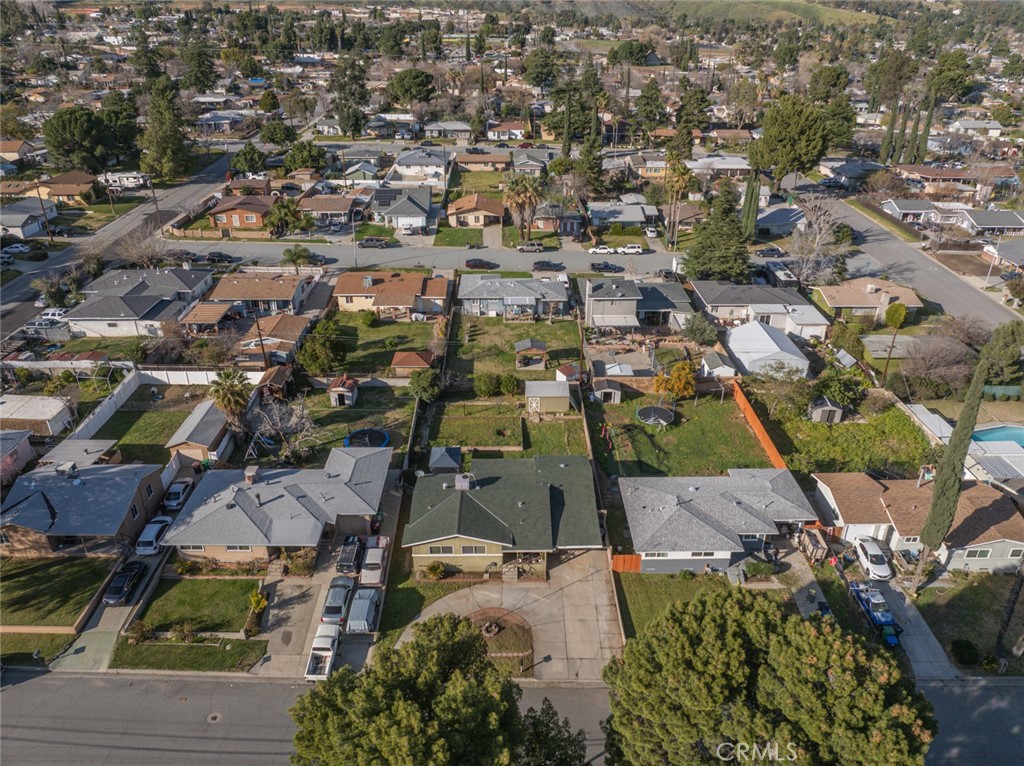 1137 W Williams
