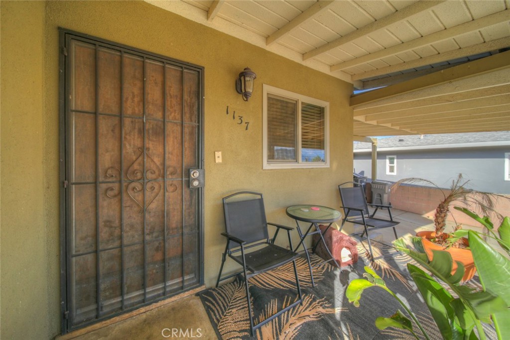 1137 W Williams
