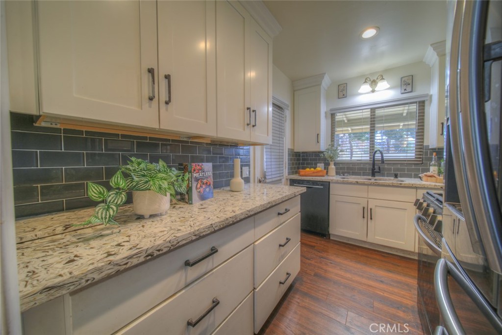 1137 W Williams