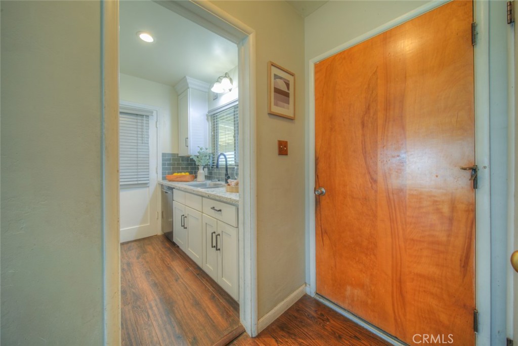 1137 W Williams