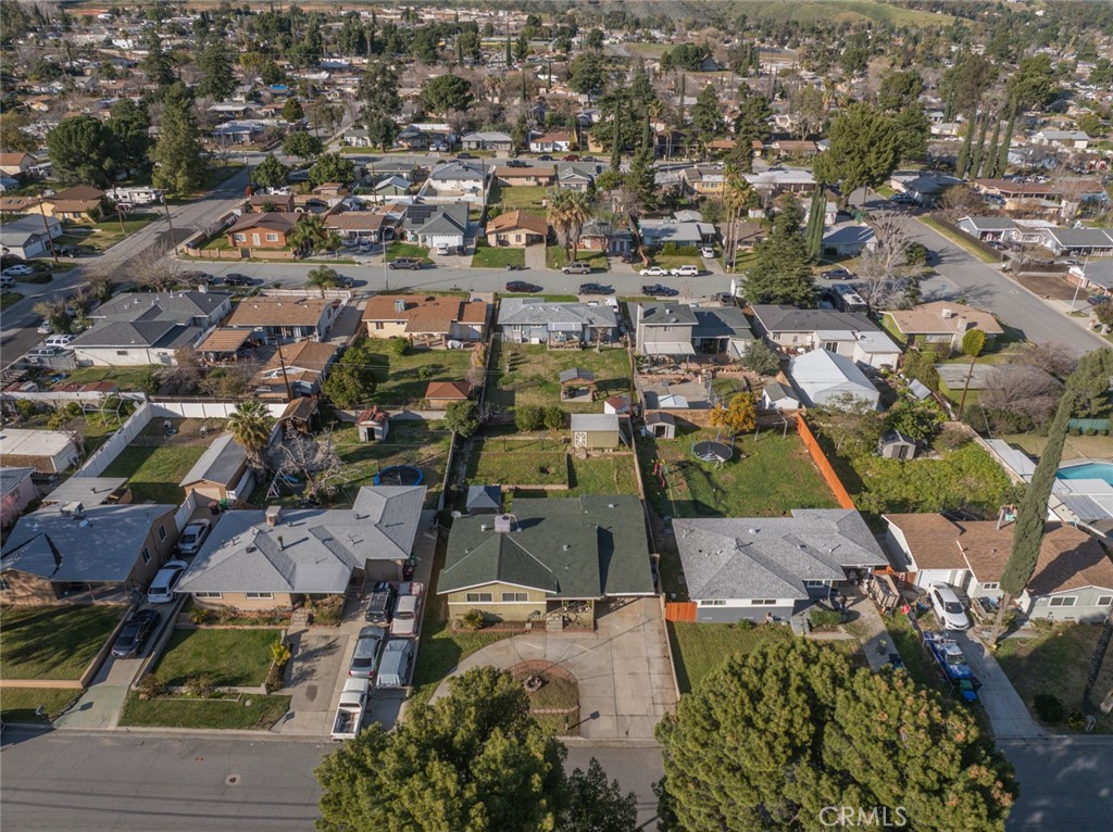 1137 W Williams