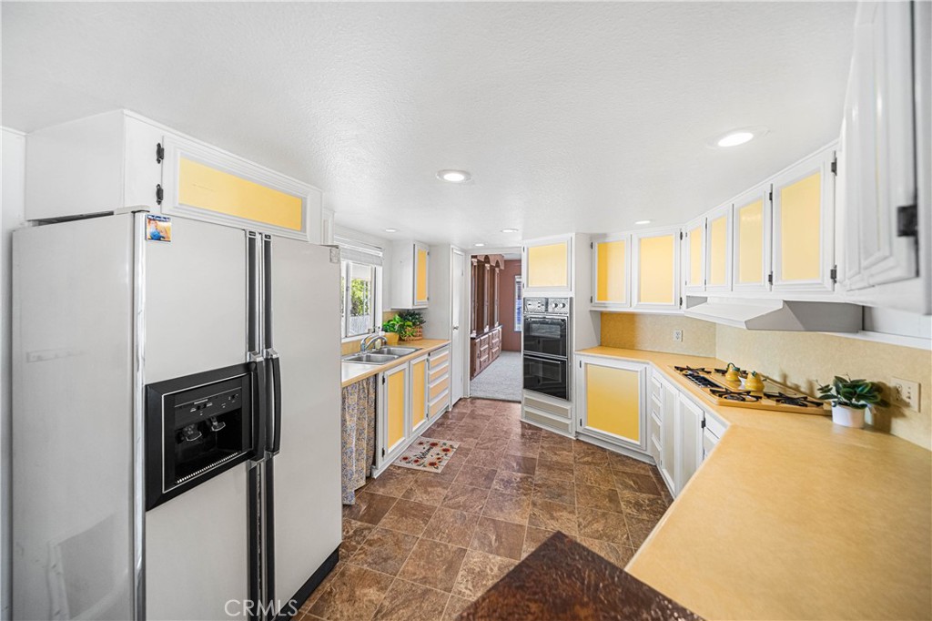 1081 San Gorgonio