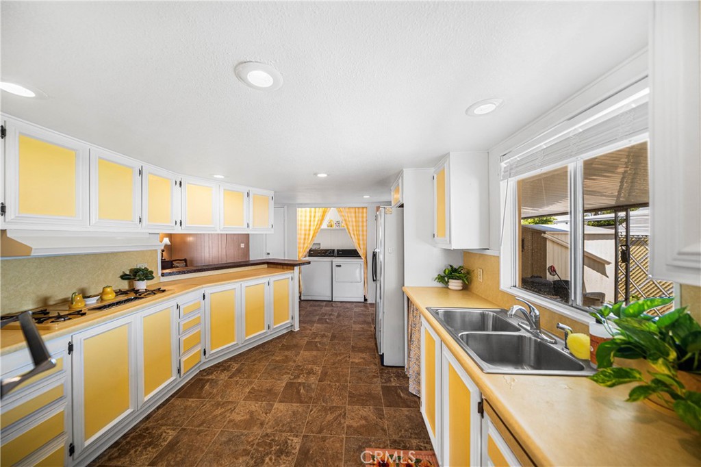 1081 San Gorgonio