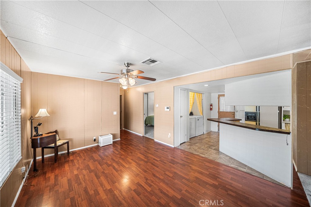 1081 San Gorgonio