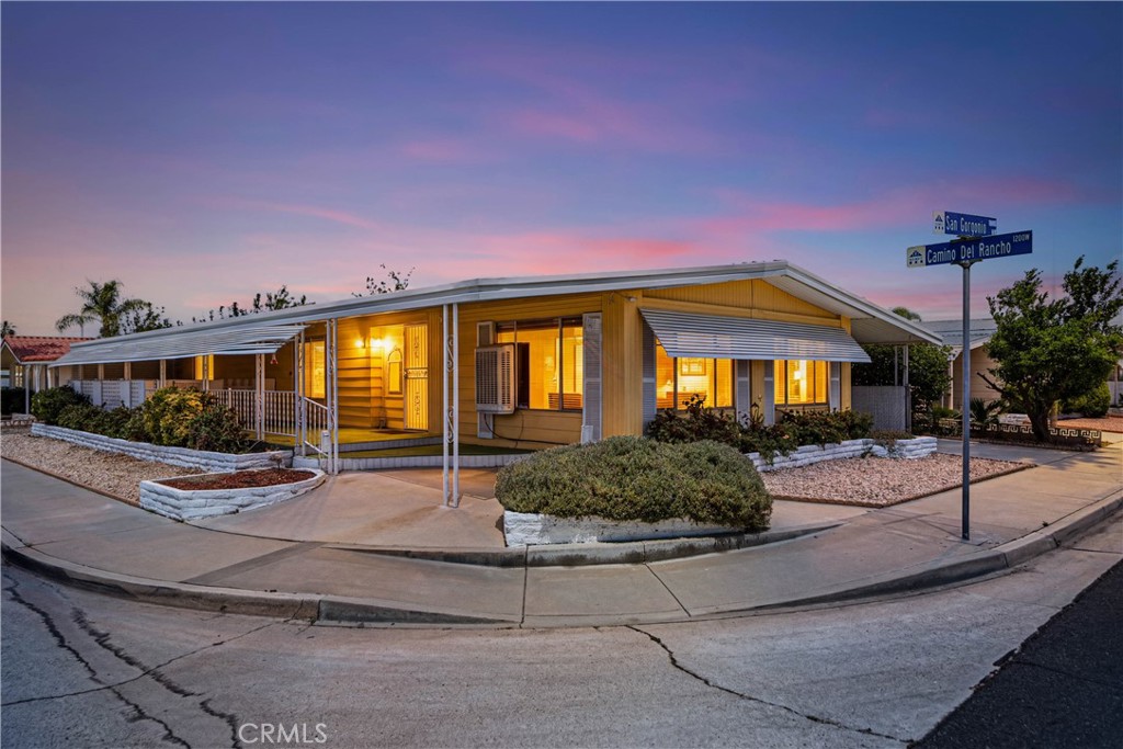 1081 San Gorgonio