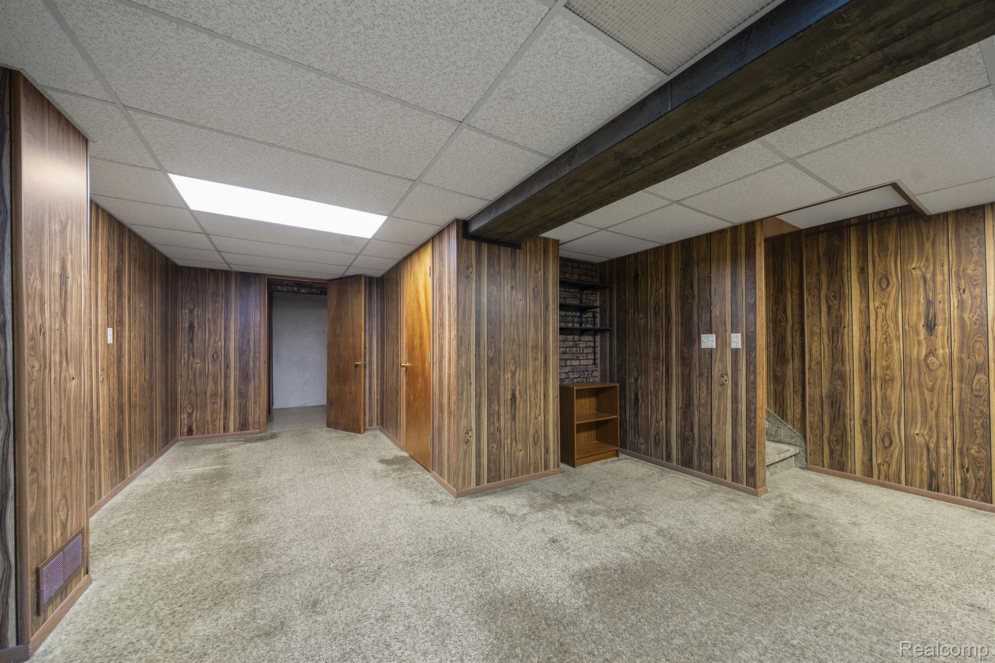 1526 HIDDEN VALLEY Lane