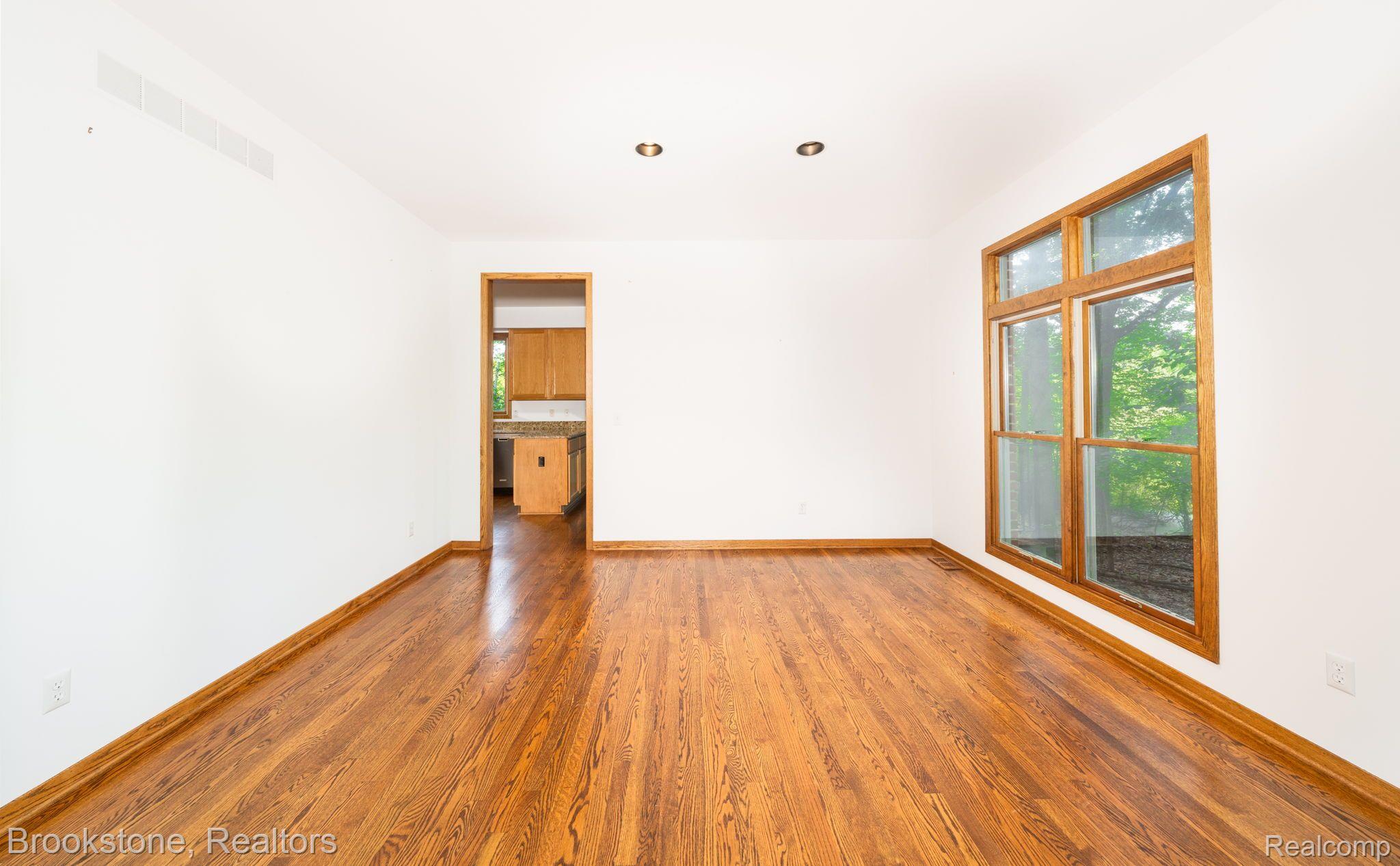 2627 ALDEN