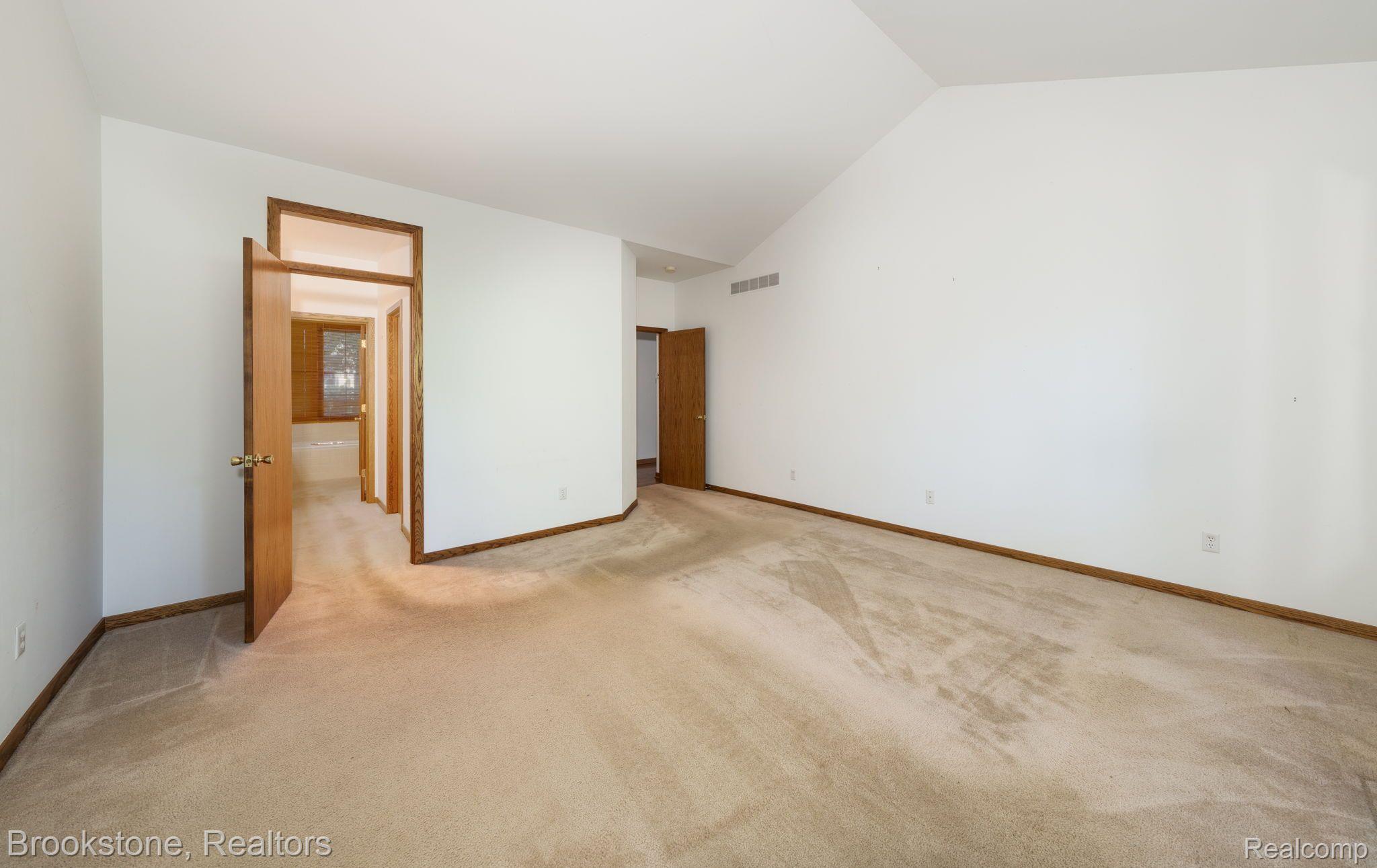 2627 ALDEN