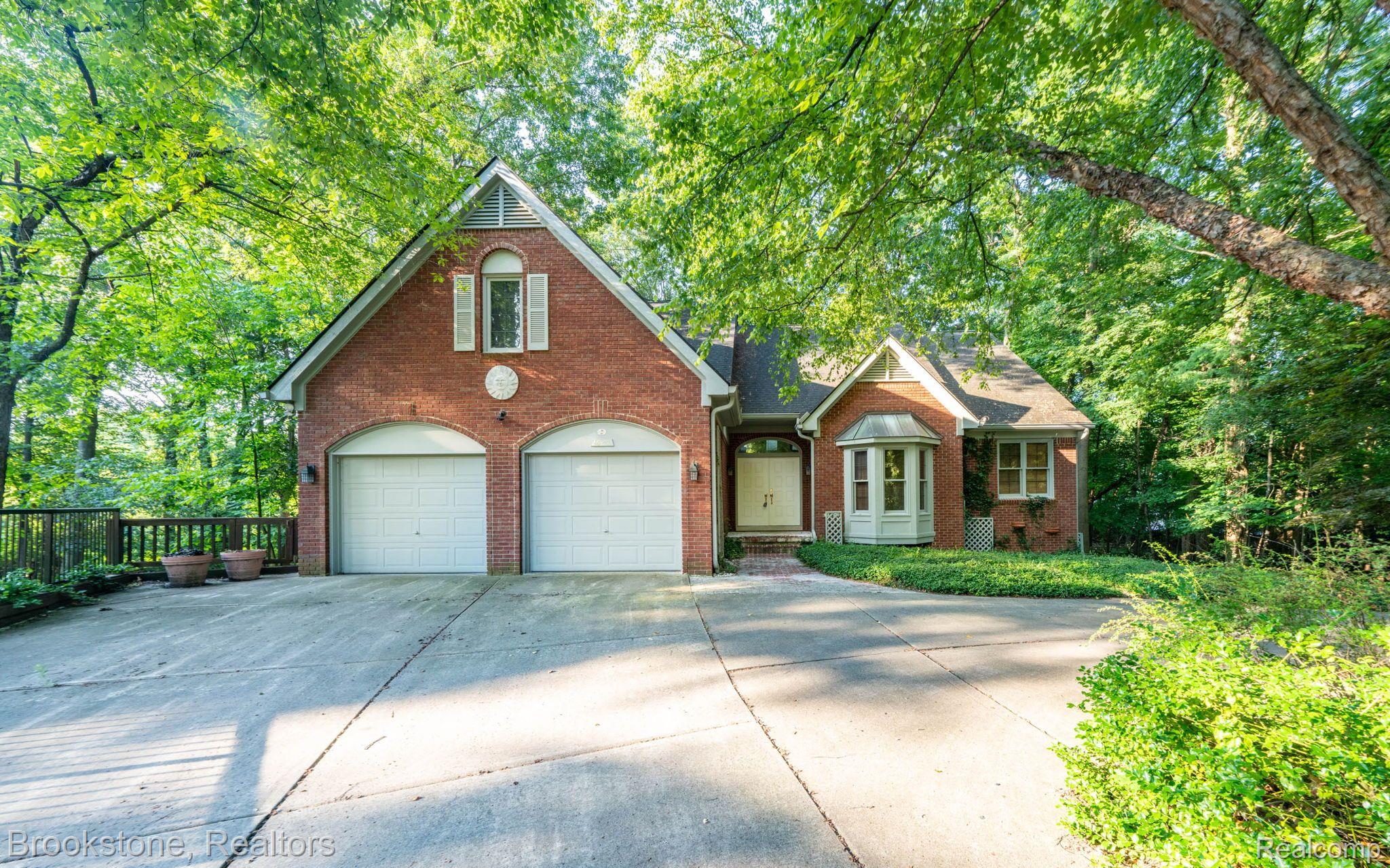 2627 ALDEN