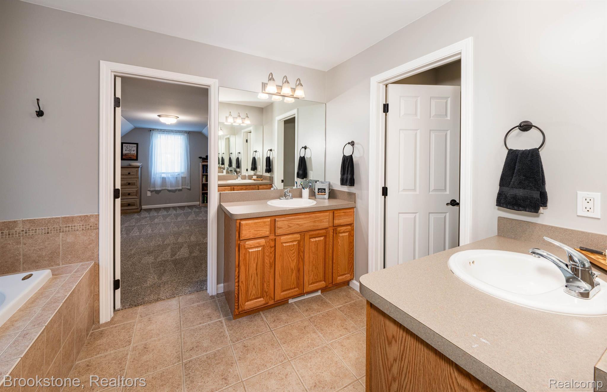 921 OLD HICKORY LANE Lane